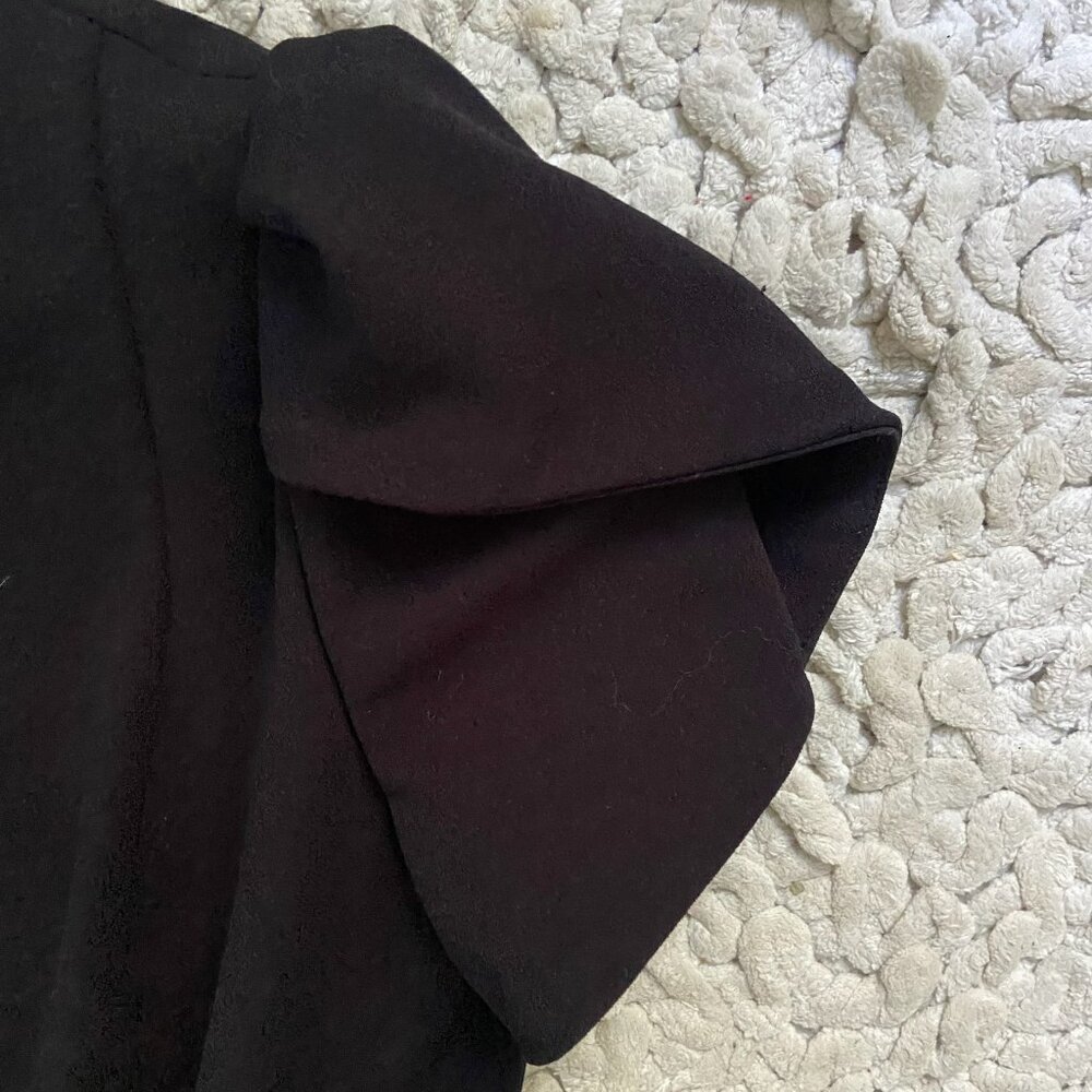 EUC Calvin Klein Short Sleeve Crew Neck Tie Waist Scuba Crepe Jumpsuit Sz 2 - Picture 9 of 10